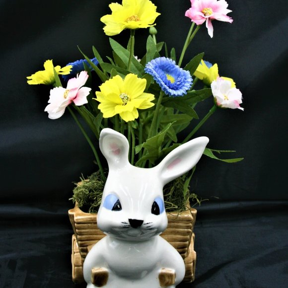 Vintage Bunny Rabbit and Cart Vase with Florals - Picture 7 of 8